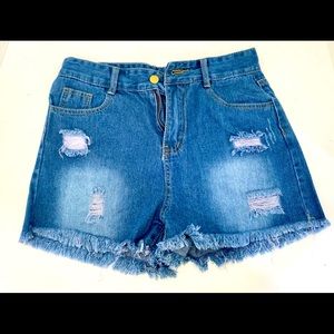 Women’s Distressed Cut off Denim Shorts Size 27